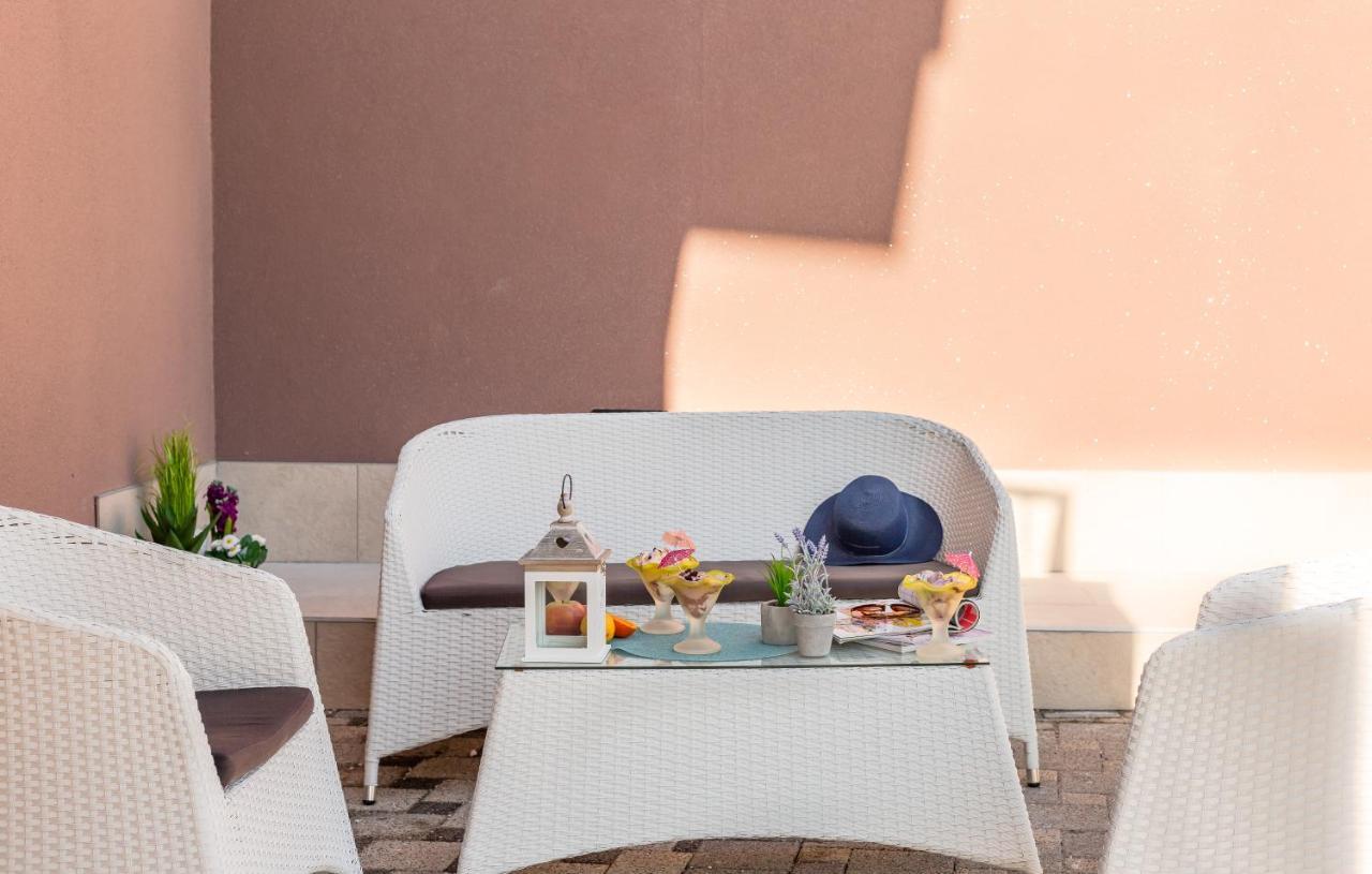 Andela 1 Apartment มาคาร์สกา ภายนอก รูปภาพ
